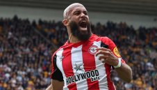 Червените дяволи няма да се откажат лесно от Мбемо