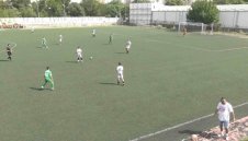 Резил! Псувни от деца и родители на юношески мач, Локо Пловдив излезе с декларация