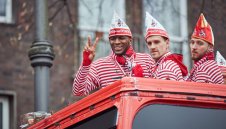 "Козлите" отказаха китайски пачки за Модест