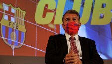 Лапорта трябва да съживи "пробитата" Барса