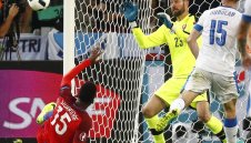 Англия изпусна първото място + ВИДЕО