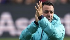 Ван Гаал съветва Шави как да бори стреса в Барса