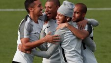 Тотнъм ще бори Юнайтед за подписа на Лукас Моура