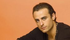 Бербо ще прибира 3,5 милиона евро в Астън Вила