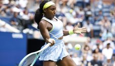 Коко Гоф елиминира британка в Пекин