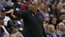 Треньорът на Сакраменто сравни Везенков с Ману Джинобили