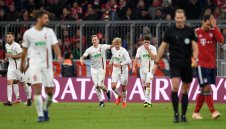 Край на серията! Малкият Гьотце шокира Байерн насред Мюнхен + ВИДЕО