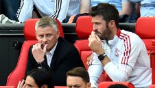 Още двама от помощниците на Оле ще са с нови договори