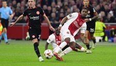 Арсенал и Ливърпул се боричкат за ренде на Аякс