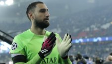 Пак хулят Донарума за грешка