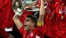 Стиви Джи: Радвам се, че Ливърпул ще играе с Реал. Байерн ги сгъна в двата мача