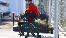 Уругвай се жалва официално от палавия провокатор Хара