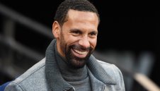 Ливърпул шампион? Легенда на Юнайтед иска анулиране на сезона