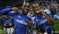 Нови притеснения за Ходжсън, този път с Ашли Коул