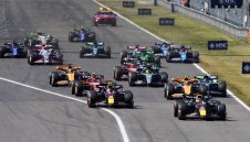 Все още повече от половината пилоти във Формула 1 за 2025, не са ясни