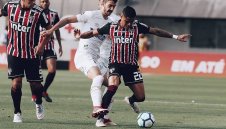 Сао Пауло удържа Сантос и излезе лидер