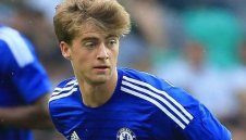 Челси прати нападател в Кристъл Палас