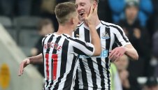 Юнайтед ще се опита да привлече халф на Нюкасъл до края на седмицата