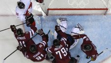 Латвийски хокеист и австрийски скиор изгърмяха с допинг