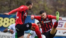 Локомотив шокира Пирин в последните секунди и си тръгва с точка от Благоевград