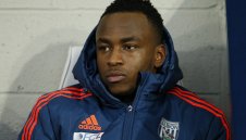 Нюкасъл и Стоук в битка за Бераино