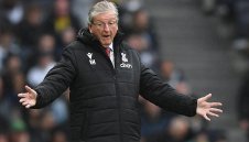 Орлите са готови с нов договор за "дядо" Рой