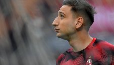 Донарума изненадващо е готов да намали заплатата си и да остане в Милан