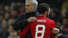 Звъниш по телефона, вдига ти Моуриньо + ВИДЕО