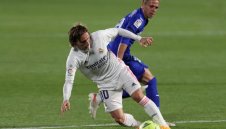 ОФИЦИАЛНО: Модрич преподписа с Реал, ще се пенсионира на "Бернабеу"