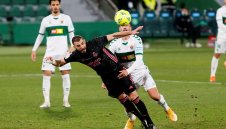 Реал Мадрид се издъни в битката за титлата