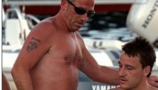 Ирония на съдбата: Тери в шок, баща му се жени за мулатка