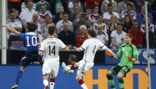 САЩ се класира на 1/4-финал