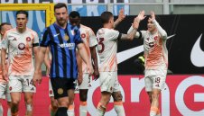 Рома сложи прът в шампионските амбиции на Интер