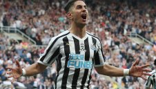 "Лисиците" уловиха "сврака"