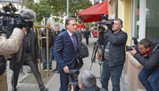 Домусчиев: Няма да правим подаръци на Левски