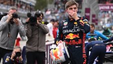 Верстапен доволен, че не смазал птица на пистата