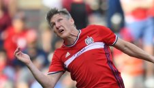 Швайни, Кака, Вия и Атомната мравка ще тормозят Реал Мадрид