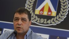Хубчев спасява Левски от нежелан бек?