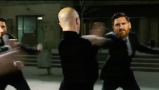 Меси е като герой от "Матрицата"