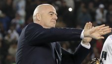 Ще му пуска ли Преслава? Инфантино жадува за среща с Боби