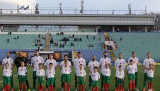 Коронавирусът постави родния футбол на трупчета