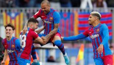 Барселона върна годините назад