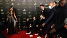 От "Франс Футбол" ядосаха Меси, поискаха да го разделят с жена му + ВИДЕО