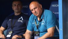 Сериозни главоболия за треньора на Левски