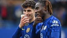 Челси се измъкна с късен гол на Хавертц