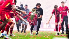 Какво се случва? Алисон заряза Ливърпул!