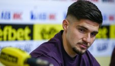 Християн Петров игра малко при загуба на Хееренвеен