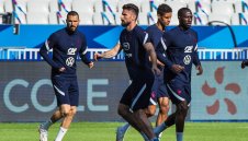 Франция кърви: Вижте кой запълва дупката от Бензема