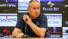 Мъри Стоилов го закъса: Левски се разклати отзад