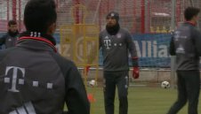 Видал поднови тренировки, готов е за Шалке